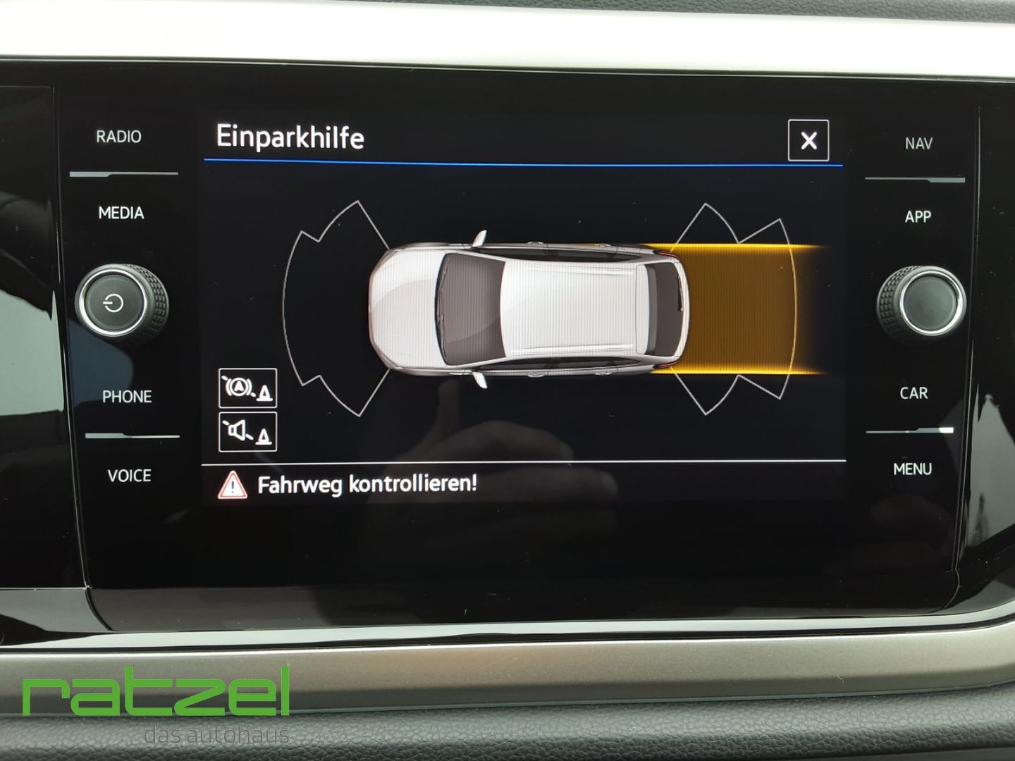 Fahrzeugabbildung Volkswagen Taigo Move1.0 TSI LIFE+PDC+IQ.DRIVE+LED+Navi