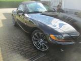 BMW Z 4 2,2 L 6 Zylinder Top Zustand - BMW Z4 aus 2004: Roadster