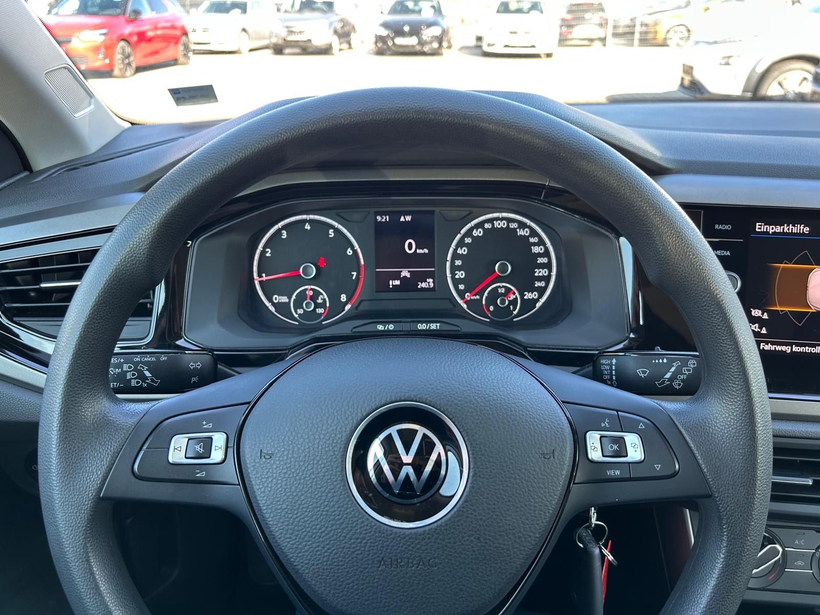 Fahrzeugabbildung Volkswagen Polo VI Comfortline°Navi°PDC