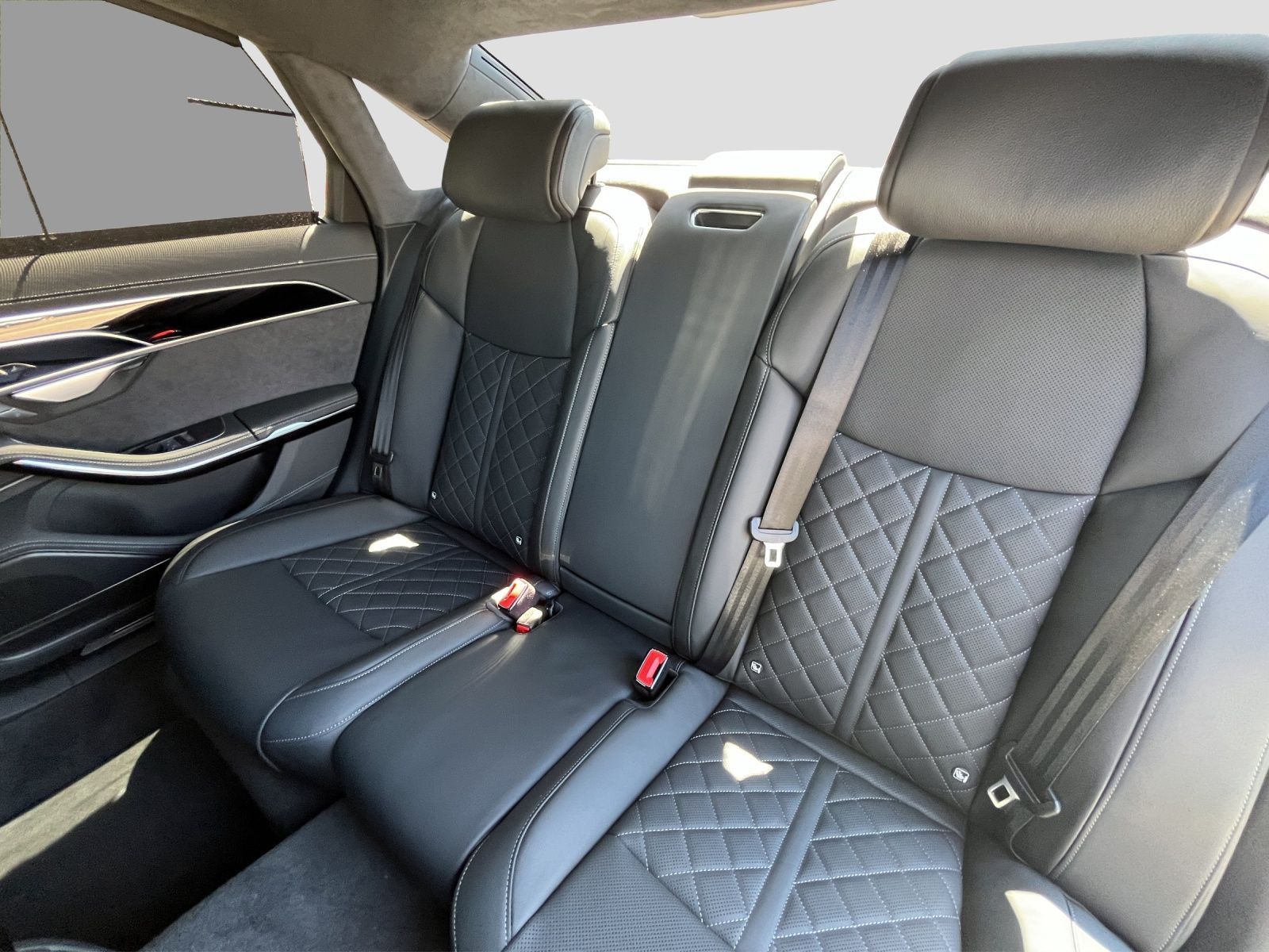 Audi S8 - Bild 15