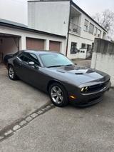 Dodge Challenger - Dodge Gebrauchtwagen in Augsburg