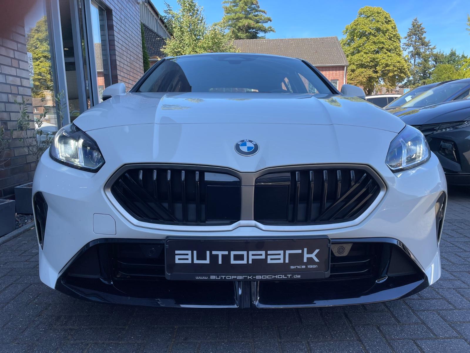 BMW 1 Series i Limousine M Sport Kamera DA LED 17", миниатюра 3