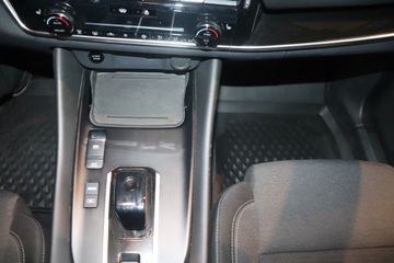 Fotografie des Nissan Qashqai 1.5 VC-T e-Power N-Connecta