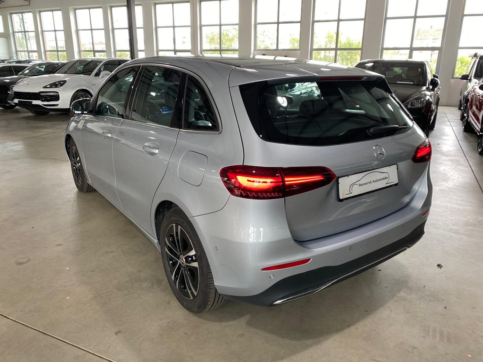 Fahrzeugabbildung Mercedes-Benz B 180 Progressive Advanced/MBUX-High/