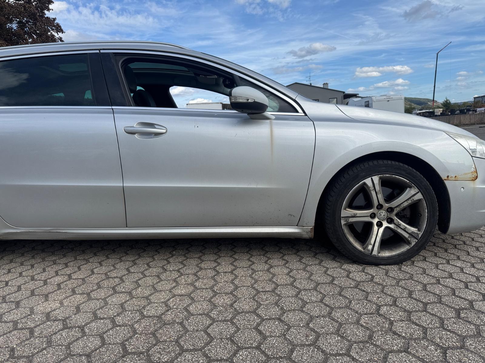 Peugeot 508 2011 — photo 7