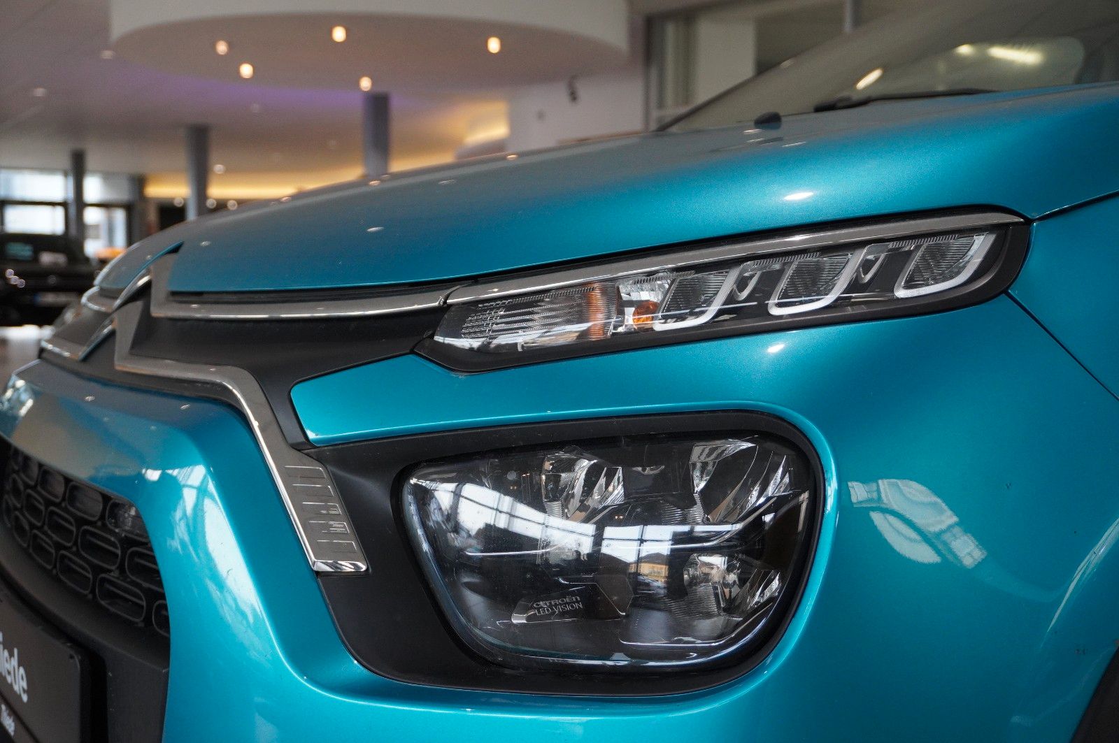 Fahrzeugabbildung Citroën C3 1.2 FEEL 5-TÜR LED/KLIMA/TEMP./USB/DAB+