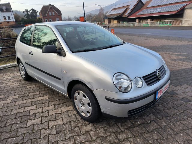 Volkswagen Polo IV 9N 1,2 1.Hand 45000km 8-fach bereift TÜV