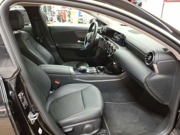 Mercedes CLA 200 - 8