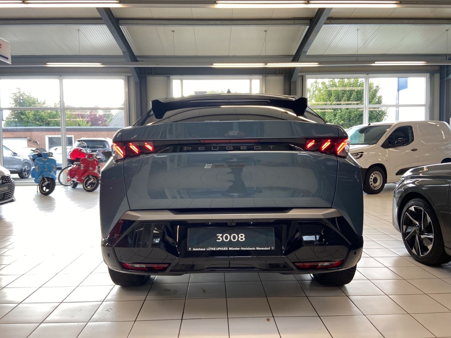 Fahrzeugabbildung Peugeot 3008 GT Elektro 210 Navi Soundsystem ACC CarPlay