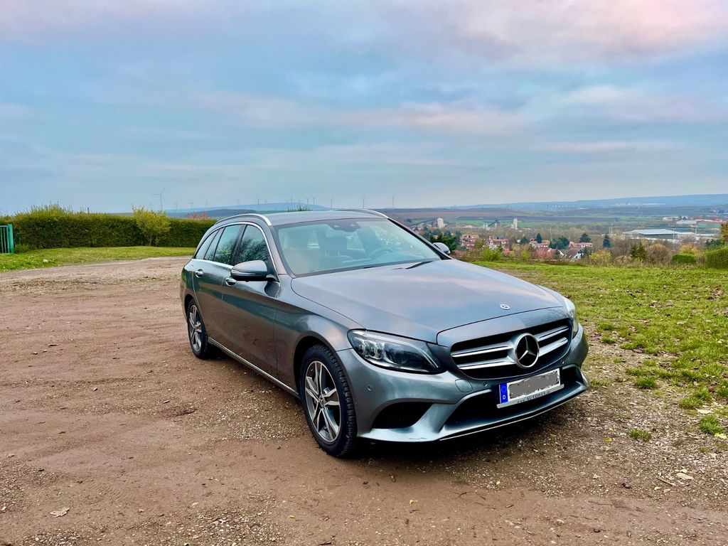Image of Mercedes-Benz C 400