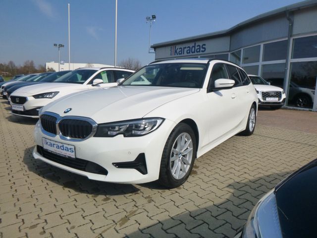 Fahrzeugabbildung BMW 320d Touring >HeadUp/AHK/LED/PANO/PDC/SHZ<