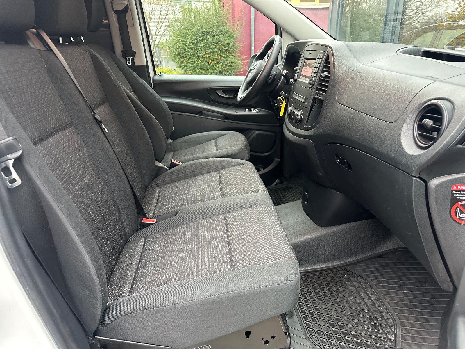 Fahrzeugabbildung Mercedes-Benz Vito 114 4Matic Autom. LANG *NAVI*AHK*SORTIMO