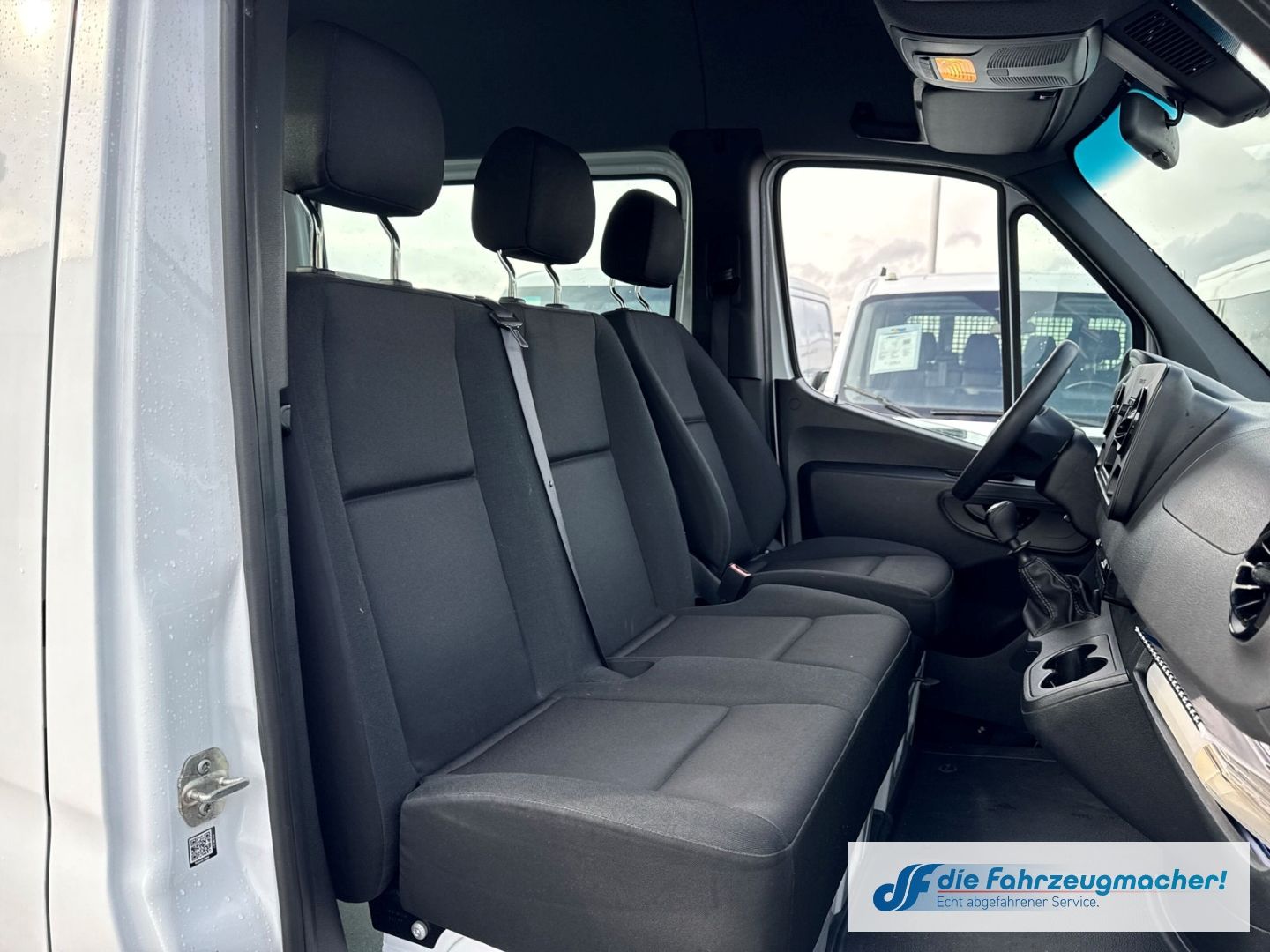 Fahrzeugabbildung Mercedes-Benz Sprinter III Tourer 311 CDI L2 VI Totwinkelassis