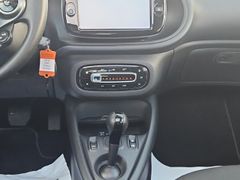 SMART forfour electric drive EQ Faltdach Apple CarPlay