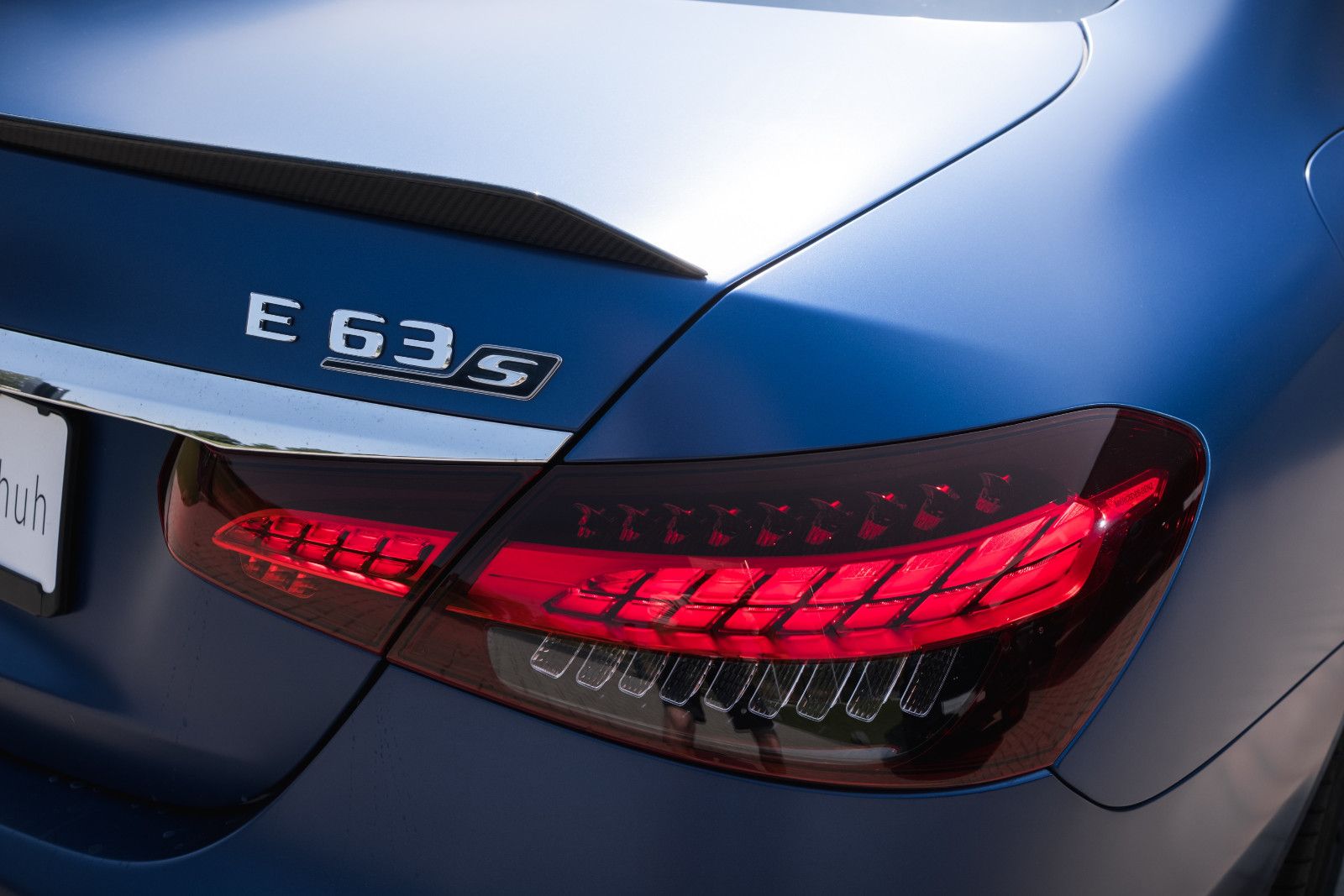 Fahrzeugabbildung Mercedes-Benz E 63 AMG S-Steuer -Dt.Auto-Keramik-Sonderfarbe