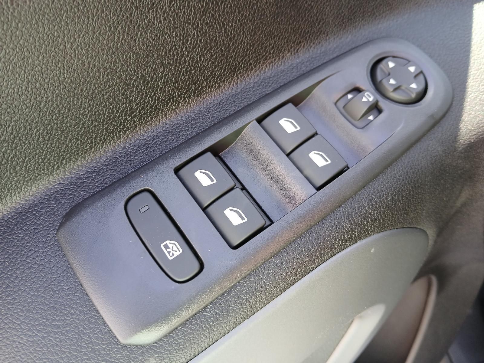 Citroën Berlingo Max XL, 7 Sitzer, Automatik, Benziner