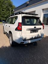 Toyota Land Cruiser 2.8 D-4D -Allrad J15 - Toyota Land Cruiser Gebrauchtwagen