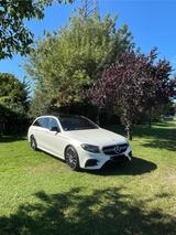 Mercedes-Benz E 200 T AMG Line / Pano Dach / Multi Beam  - Mercedes-Benz E 200: Von Privat