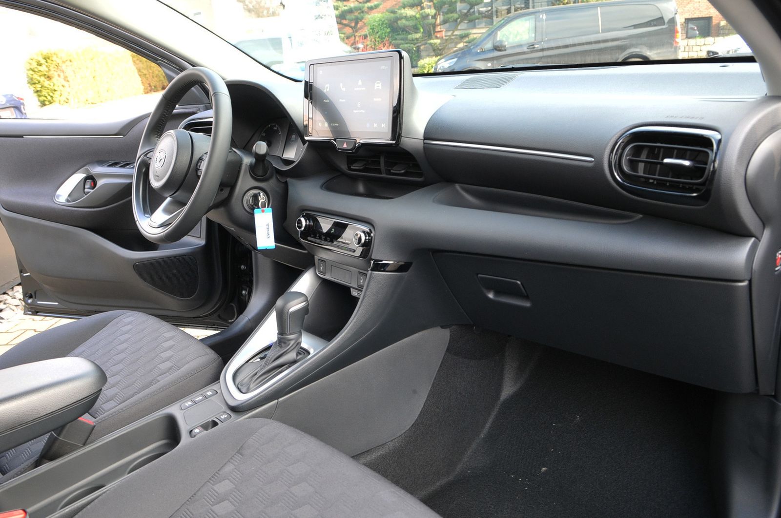 Mazda 2 Hybrid - Bild 9