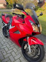 Honda  VFR 800 VTEC (RC46), TÜV neu, Superbike Lenker - Offers