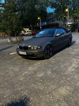 BMW 325i Cabrio E46 - BMW 325 aus 2004: 325i