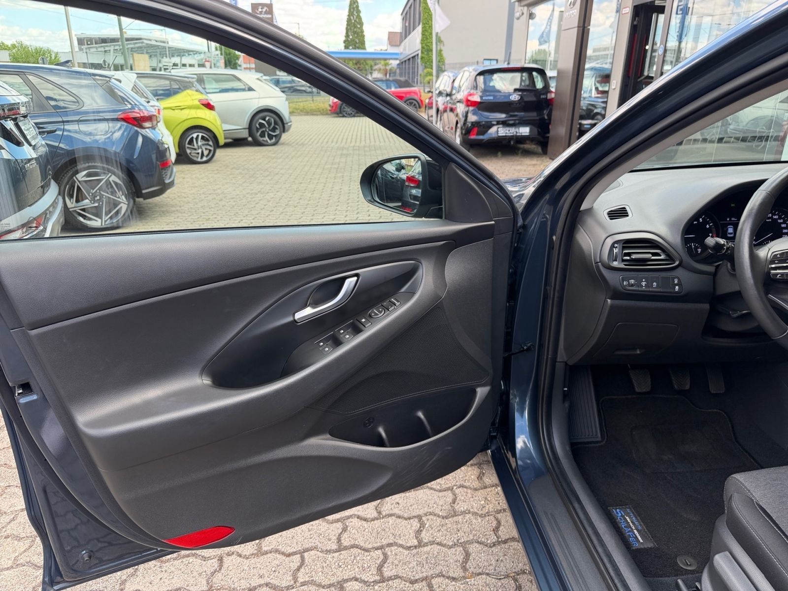 Fahrzeugabbildung Hyundai i30 1.0 T-GDI Edition 30 1Hd Sitzheizung