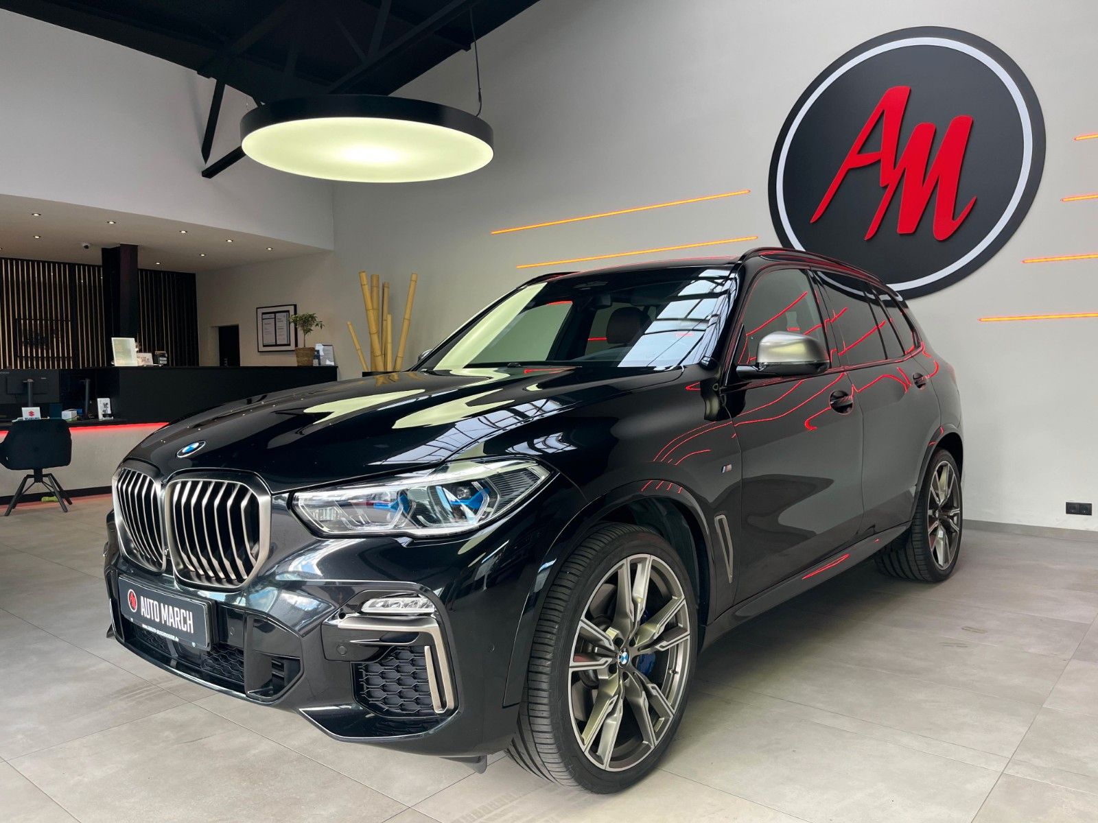 Fahrzeugabbildung BMW X5 M50d*Laser*Sky*360°*HUD*Luft*22"*Soft*AHK*