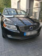 Volvo V70 D4 Momentum /Navi/Leder/Xenon us... - Volvo V70 Momentum mit Diesel-Antrieb