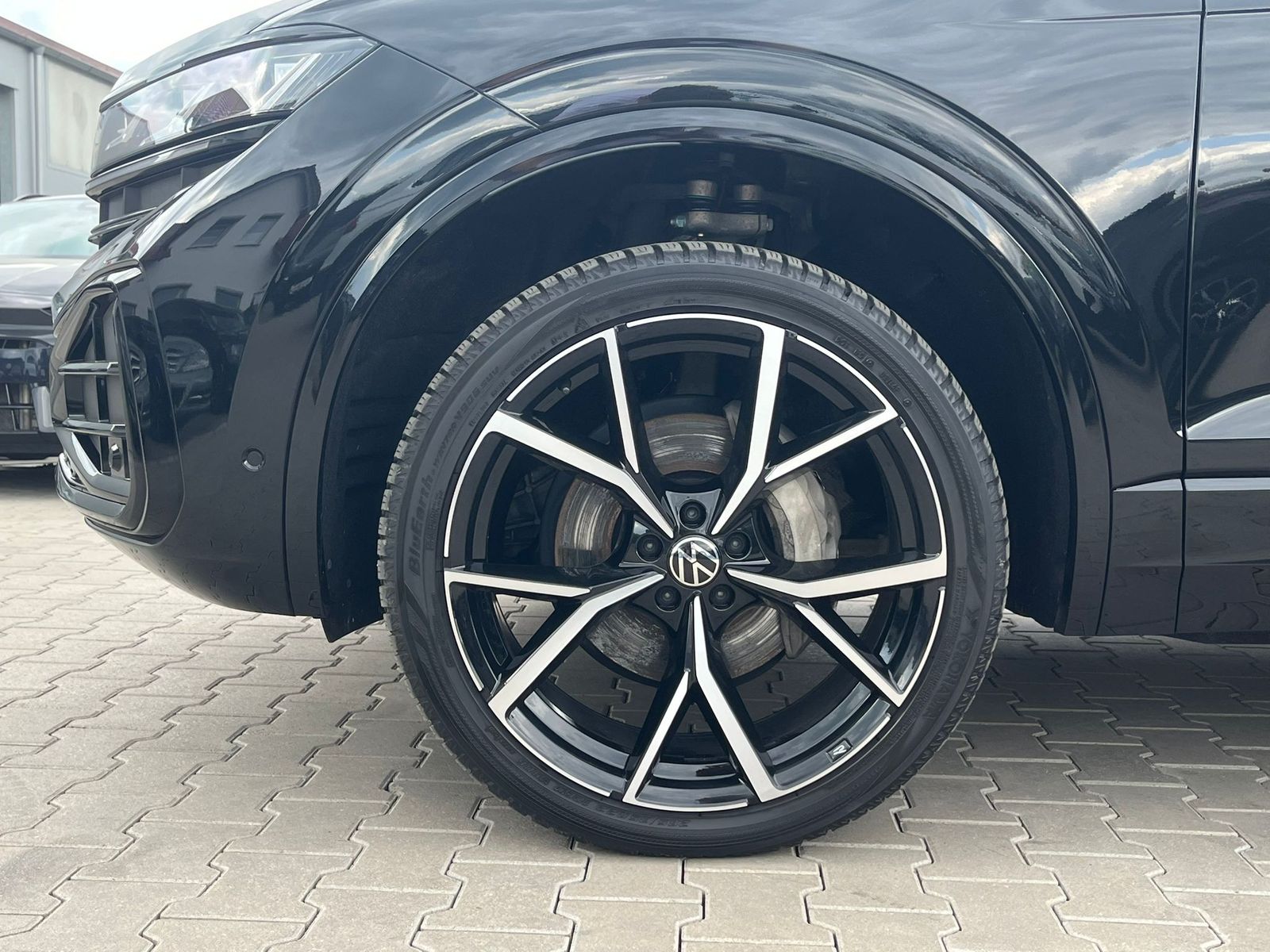 Imagen del vehículo: Volkswagen Touareg 3.0 TDI 4M R-Line VOLL Black 22" UPE 114T