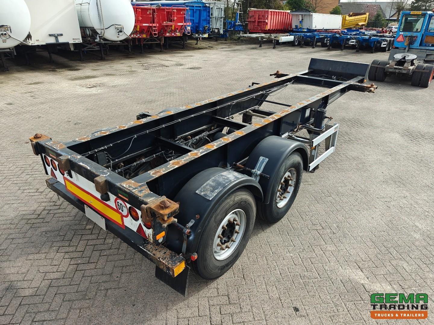 Renders EURO 700 20 Fuß - 2 Achsen, Mercedes - Scheibenb