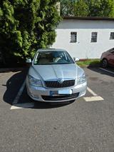 Skoda Octavia 1.2 TSI Elegance - Skoda Octavia mit Benzin-Antrieb: Limousine, 1.2