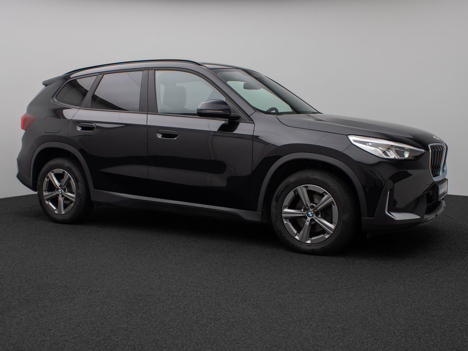 Fahrzeugabbildung BMW X1 sD18d  Kamera DAB Fernlichtassist Sport LED