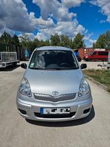 Toyota Yaris Verso Top Zustand mit TÜV Klimaanlage - gebrauchte Toyota Yaris aus dem Jahr 2005