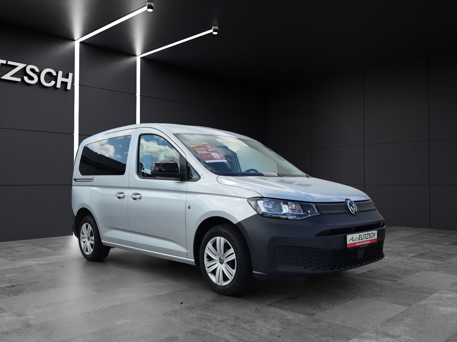 Fahrzeugabbildung Volkswagen Caddy Kombi TDI Standhzg Navi ACC PDC SHZ