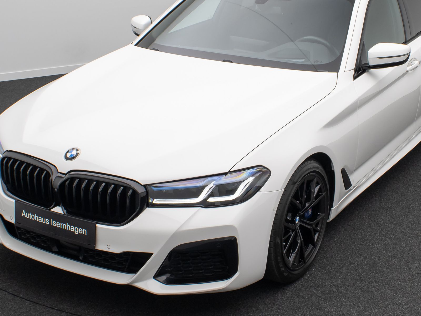 Fahrzeugabbildung BMW 540i xD M Sport 360°Memory DAB AHK Belüftung H/K
