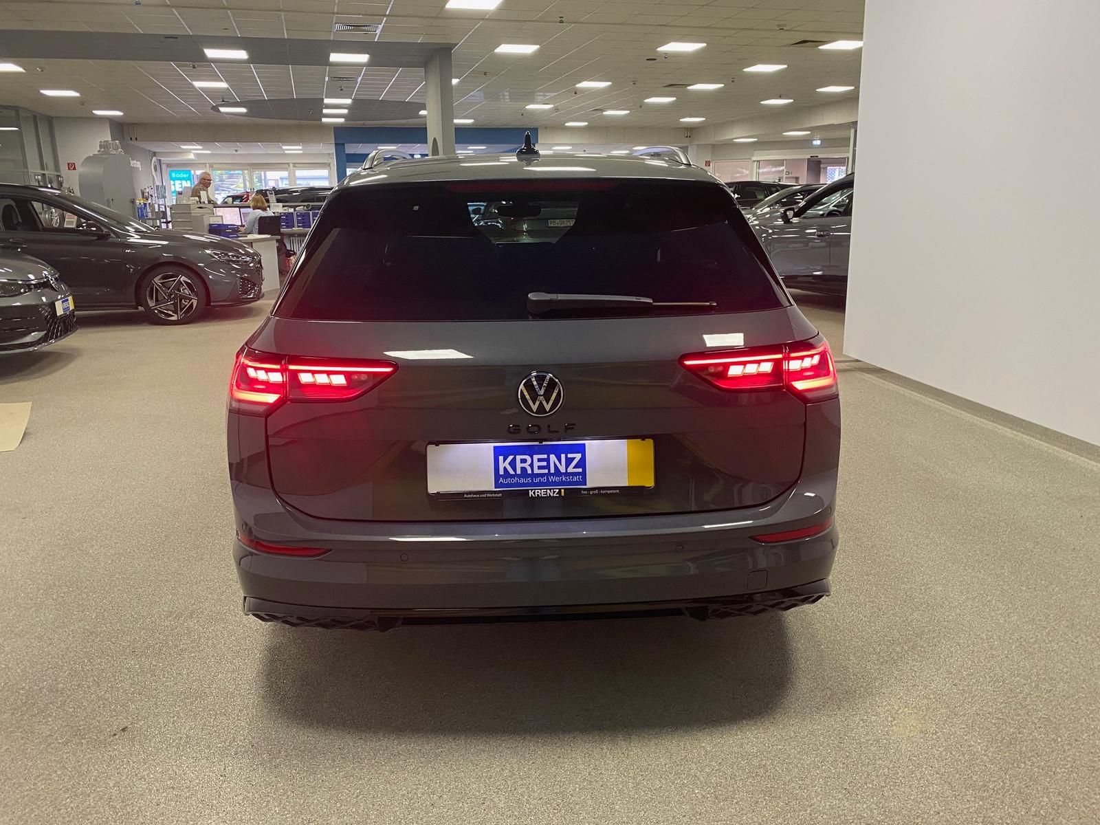 Fahrzeugabbildung Volkswagen Variant 2.0 TDI DSG R-Line BLACKSTY+MATRIX+5JGAR