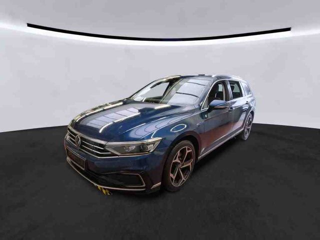 Passat Variant GTE 1.4 eHybrid R-LINE +AHK+PANO+