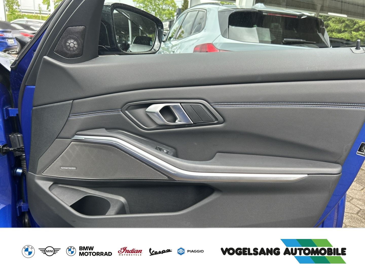 Fahrzeugabbildung BMW M340i xDrive Touring,Panodach,SurroundView,H&KSo