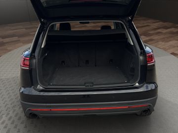 Volkswagen Touareg - 6