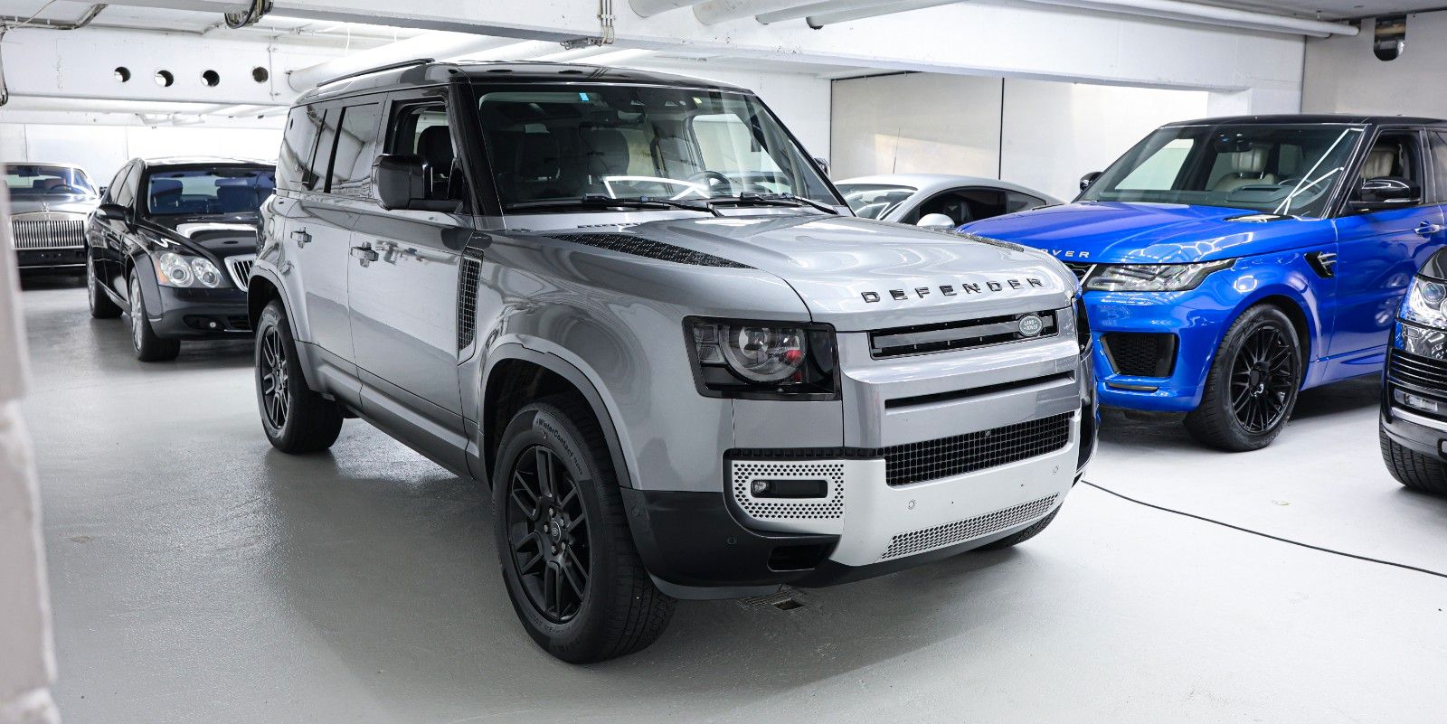 Land Rover Defender 110 SE 7 Seats foto 3