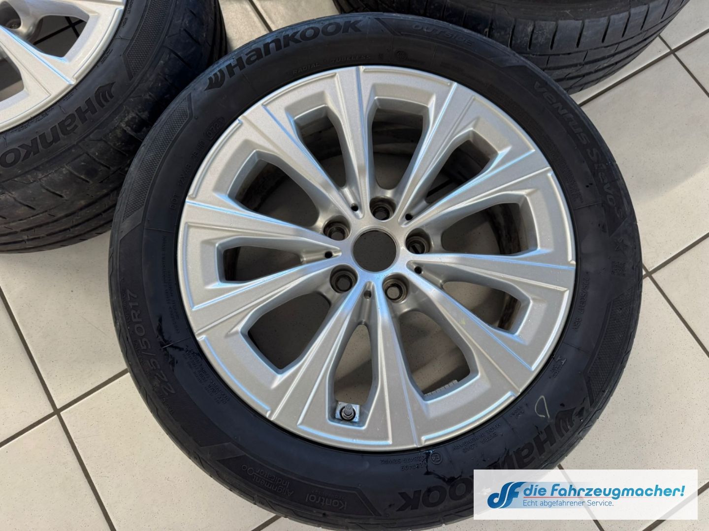 Fahrzeugabbildung BMW 320 e Advantage Touring Park-Assistent Navi Digi