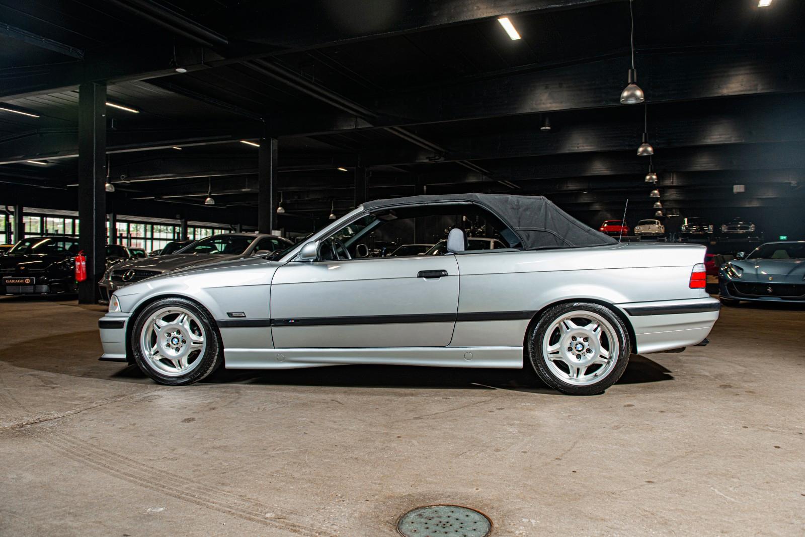 BMW 325I - CONVERTIBLE - BVM - 192 CV -