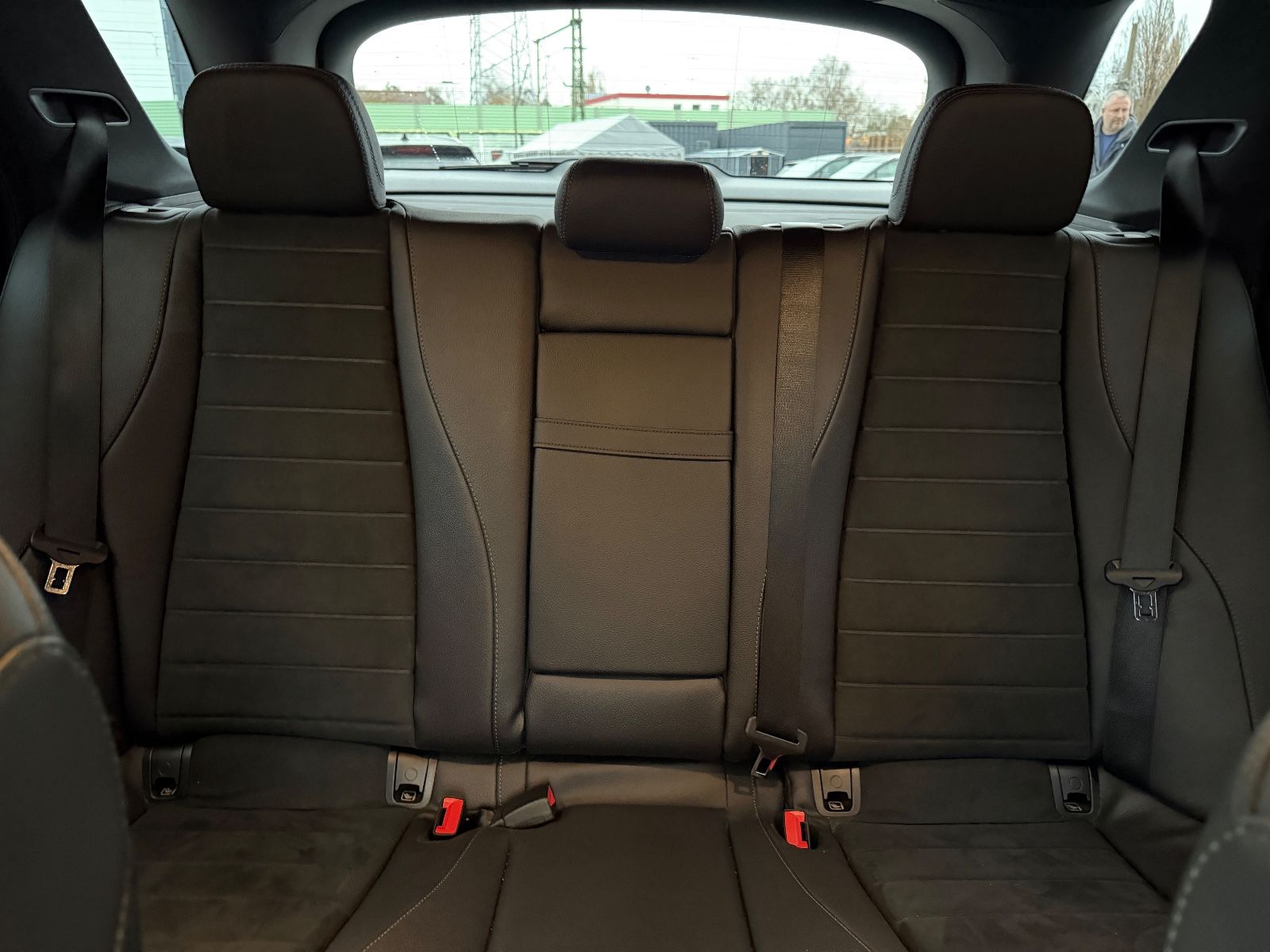 Fahrzeugabbildung Mercedes-Benz GLE 300d 4Matic*BURMESTER*MUTLIBEAM*AHK*WIDESCRE