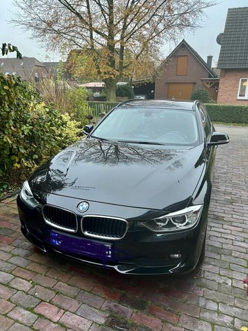 BMW *TOP Zustand* BMW 318 d Touring schwarz Au...