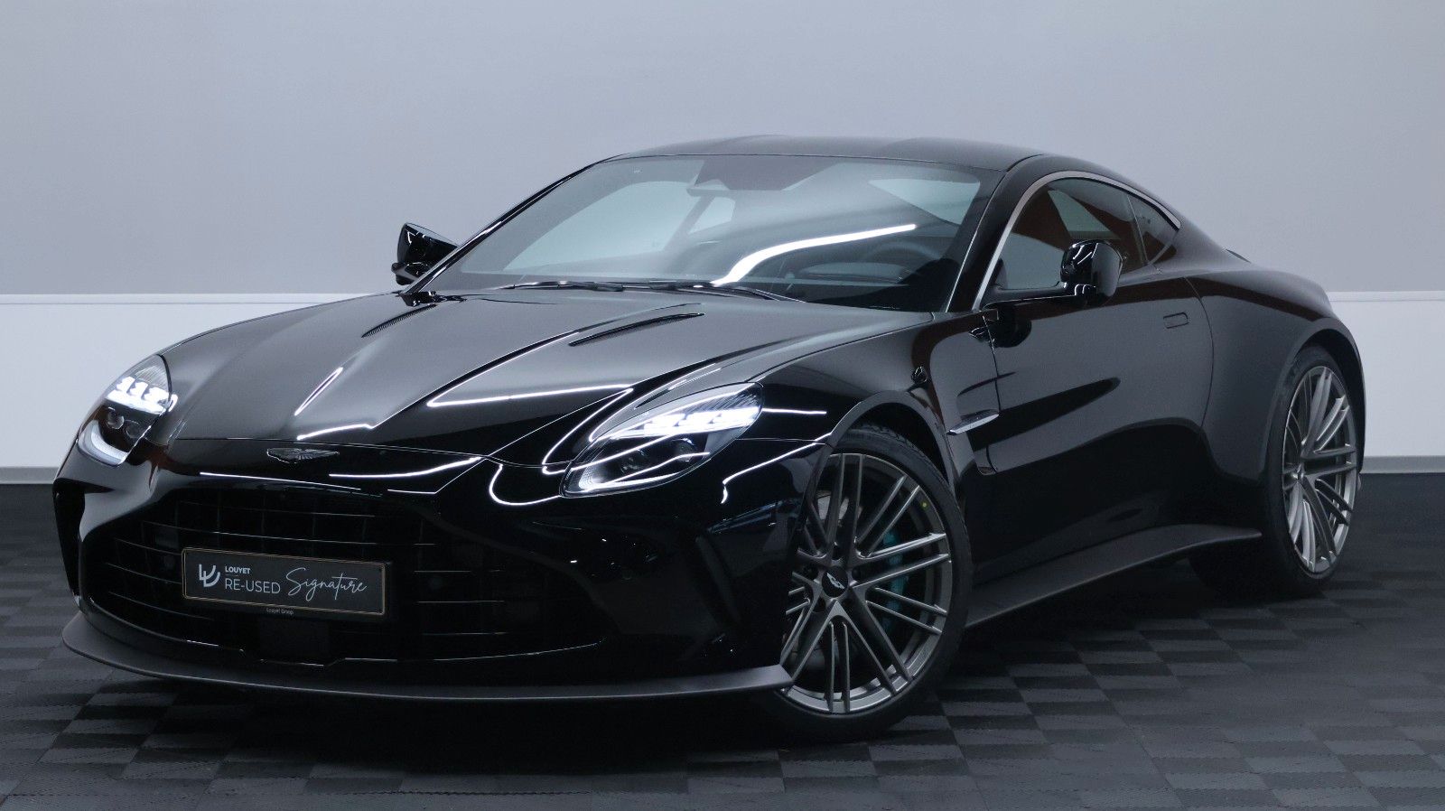 Aston Martin V8 Vantage