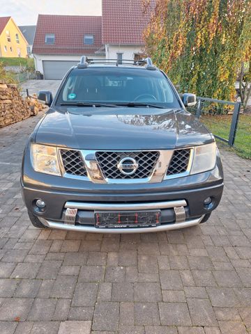 Nissan Navara D40 SE! Motor generalüberholt - Garantie!