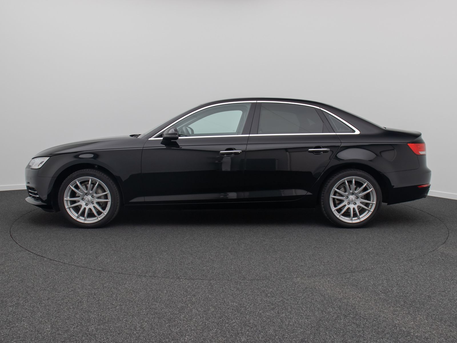 Fahrzeugabbildung Audi A4 quattro design Xenon PDC GSD Limit HiFi 18LM