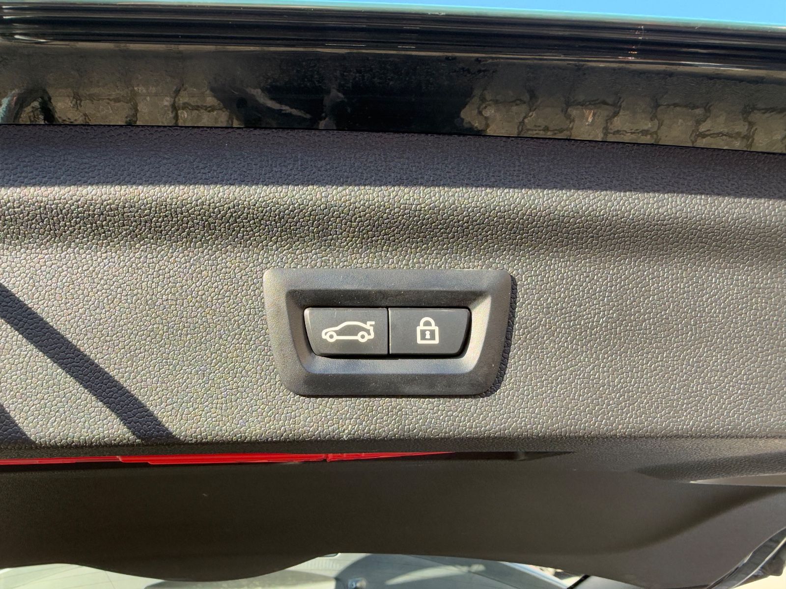 Fahrzeugabbildung MINI John Cooper Works Countryman HD UP PANO R. GREEN