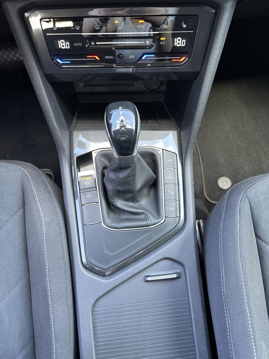 Fahrzeugabbildung Volkswagen Tiguan 1.4 eHybrid DSG Elegance NAV+LED+VC+HUD