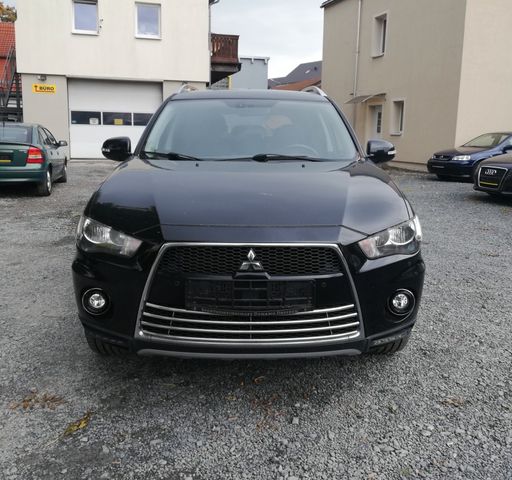 Mitsubishi Outlander 2.2 DI-D Invite 4WD TC-SST*HU 04/25*